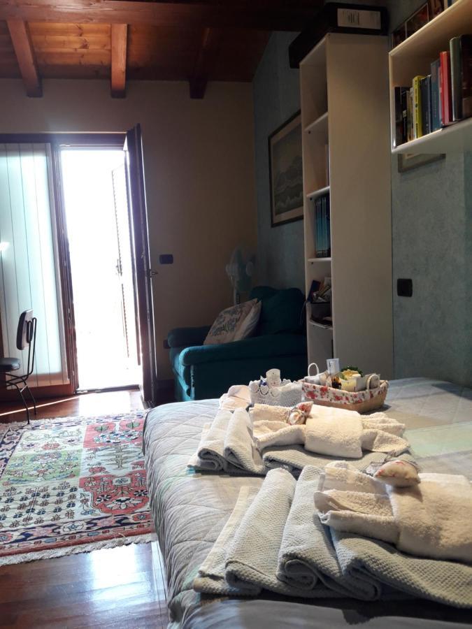 Lovely Casa Paola Villlafranca Centro Zimmer Rooms Villafranca di Verona Exterior photo